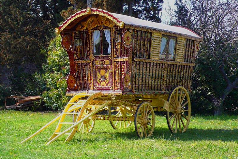 gypsies-wagon-hearst-estate