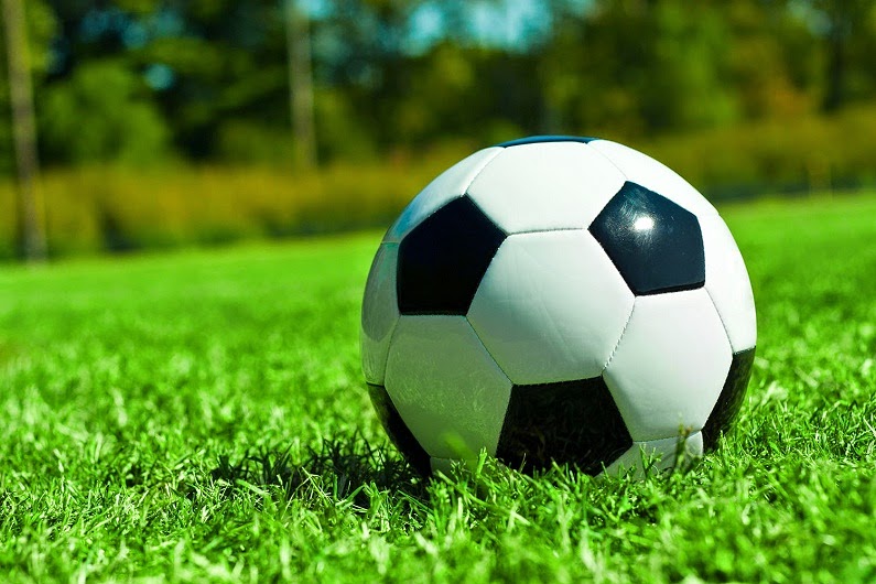 fotogrph-soccer-ball-685496933