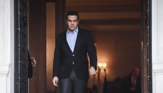 Reuters: Λάθος στιγμή αποφάσισε ο Τσίπρας να κάνει τον Αγιο Βασίλη
